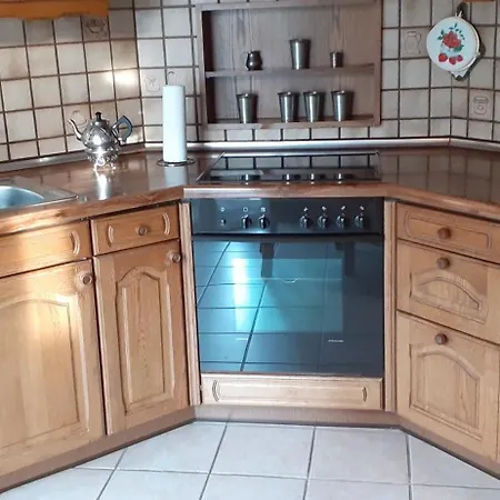 Monteur Wohnung Mit Einzelzimmer Apartman
